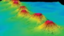 Montanhas submarinas satélite