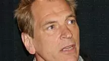 Julian Sands busca