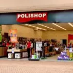 Fachada de uma loja da Polishop