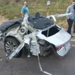 homem morre em acidente - carro repartido ao meio - br-376