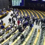 plenário da Câmara dos Deputados - deputados ausentes - sessões
