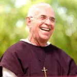 padre estupro