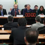 Ministro de Minas e Energia, Alexandre Silveira, e o diretor-geral do Operador Nacional do Sistema Elétrico (ONS), Luiz Carlos Ciocchi Foto: Lula Marques/Agência Brasil