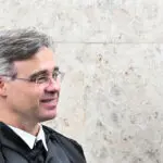 O ministro André Mendonça, do Supremo Tribunal Federal (STF), durante a posse de Cristiano Zanin como juiz da Corte - 03/08/2023 | Foto: Ton Molina/Estadão Conteúdo