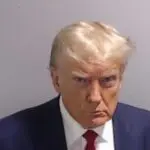 Foto de fichamento de Trump