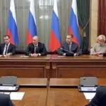 Putin com membros do governo