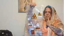 mulher trans testículos