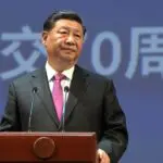 China quer proibir roupas