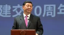 China quer proibir roupas
