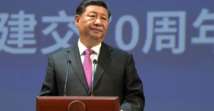 China quer proibir roupas