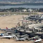 Pista do Aeroporto Internacional do Galeão, no Rio de Janeiro | Foto: Wilkimedia Commons/Portal da Copa /Governo Federal Brasileiro / Daniel Basil