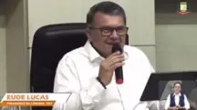 vereador autista chibatada