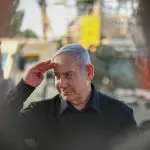 bibi netanyahu continência
