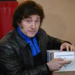 O candidato liberal Javier Milei vota em Buenos direita Javier Milei ArgentinaAires