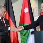 Rei Abdullah da Jordânia e o chanceler alemão, Olaf Scholz, falando sobre a questão dos palestinos