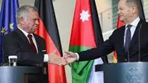 Rei Abdullah da Jordânia e o chanceler alemão, Olaf Scholz, falando sobre a questão dos palestinos
