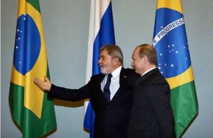 Nesta guerra, o presidente Lula compartilha ideias semelhantes a governos como Rússia, China e Cuba | Foto: Ricardo Stucker/PR