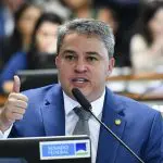 Folha de pagamento | O senador Efraim Filho (União-PB) disse que o veto aumenta o custo dos impostos e do emprego | Foto: Geraldo Magela/Agência Senado