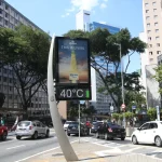 Termômetro marca 40 graus na Avenida 9 de Julho, Região Central da capital paulista - 12/11/2023 | Foto: Rovena Rosa/Agência Brasil