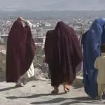 mulheres afeganistão talibã suicídio