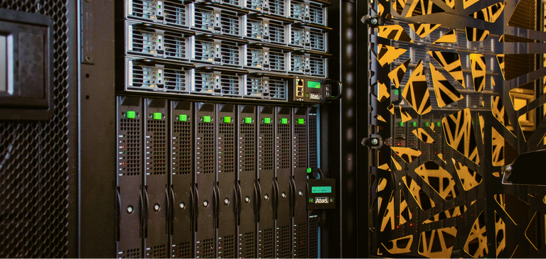 supercomputador brasileiro | Em 2022, o equipamento ficou na 178ª posição do ranking de computadores mais rápidos do mundo, formado por 500 máquinas | Foto: Divulgação/Ministério da Ciência, Tecnologia e Inovações)