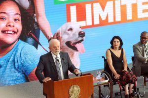 Lula programa deficiência gasto | Em evento no Palácio do Planalto, Lula lançou o programa ‘Novo Viver Sem Limite’ | Foto: Valter Campanato/Agência Brasil