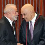 Guzzo | O presidente Lula e o ministro Alexandre de Moraes, durante cerimônia no TSE | Foto: Fabio Rodriguez-Pozzebom/Agência Brasil