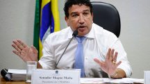 Magno Malta apoia Eduardo Bolsonaro e Daniel Silveira e repudia perseguição judicial contra conservadores | Foto: Alejandro Zambrana/Secom/TSE