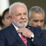 Lula em evento; imagem inserida em nota sobre as tais emendas pix