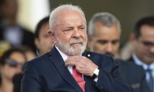 Lula em evento; imagem inserida em nota sobre as tais emendas pix