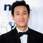 Parasita | Lee Sun-kyun participou do 50º Emmy Internacional em Nova York - 21/12/2022 | Eduardo Munoz/Reuters