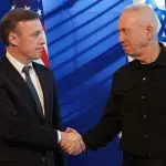 Ministro da Defesa de Israel, Yoav Gallant, e o assessor de Segurança Nacional dos Estados Unidos (EUA), Jake Sullivan