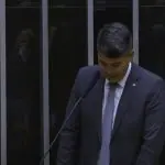 deputado chora tapa