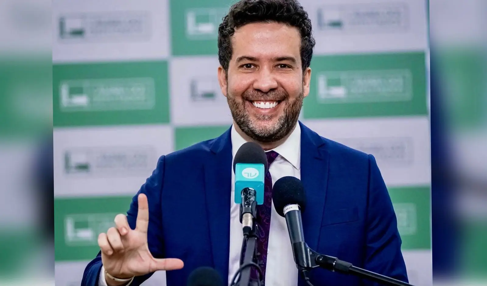 rachadinha deputado André Janones
