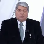 Foto de José Luiz Datena no estúdio do Brasil Urgente