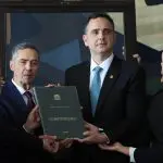 democracia inabalada - pacheco lula moraes eliziane gama - barroso