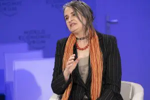 Jojo Mehta, fundadora da ONG "Stop Ecocídio" em Davos