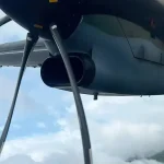 Helicóptero | De acordo com a FAB, a região montanhosa, o céu com muitas nuvens e a cor da aeronave — cinza e preto — dificultam as buscas | Foto: Reprodução/Agência Brasil
