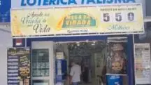 Mega da Virada | O proprietário da lotérica afirmou que sempre há muitos prêmios no estabelecimento | Foto: Reprodução/Instagram