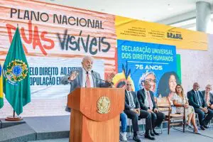 Lula cria nova Bolsa Moradores de Rua