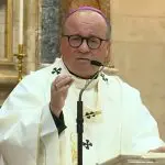 Membro Vaticano padres casarem