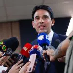 O ministro de Portos e Aeroportos, Silvio Costa Filho, falando do Voa Brasil