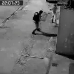 Vídeo mostra o momento em que o sargento Roger Dias, de 29 anos, é atingido | Foto: Divulgação/Polícia Militar