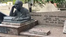 Busto de Nelson Rodrigues