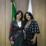 nísia trindade - filho | A prefeita Magdala Furtado (à direita, de preto) posa ao lado da ministra da Saúde, Nísia Trindade | Foto: Reprodução/Instagram @magdala_furtadocf