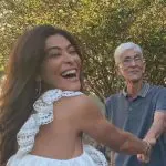 Foto de Juliana Paes ao lado de seu pai