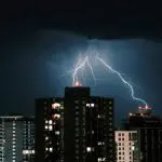 previsao do tempo meteorologia_raio chuva temporal