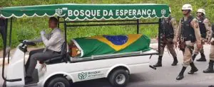 Sargento | No velório houve uma homenagem da Polícia Militar a Roger Dias | Foto: Divulgação/Polícia Militar