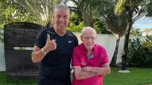 Foto de Zagallo ao lado de seu filho caçula