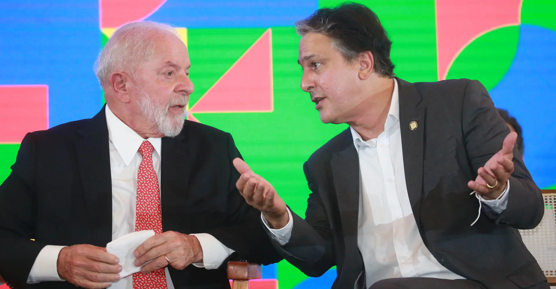 MEC lista universidades | Presidente da República, Luiz Inácio Lula da Silva e o Ministro da Educação, Camilo Santana, durante a Conferência Nacional de Educação – Conae 2024, no Centro Comunitário Athos Bulcão (UNB). Brasília - DF | Foto: Luis Fortes/MEC